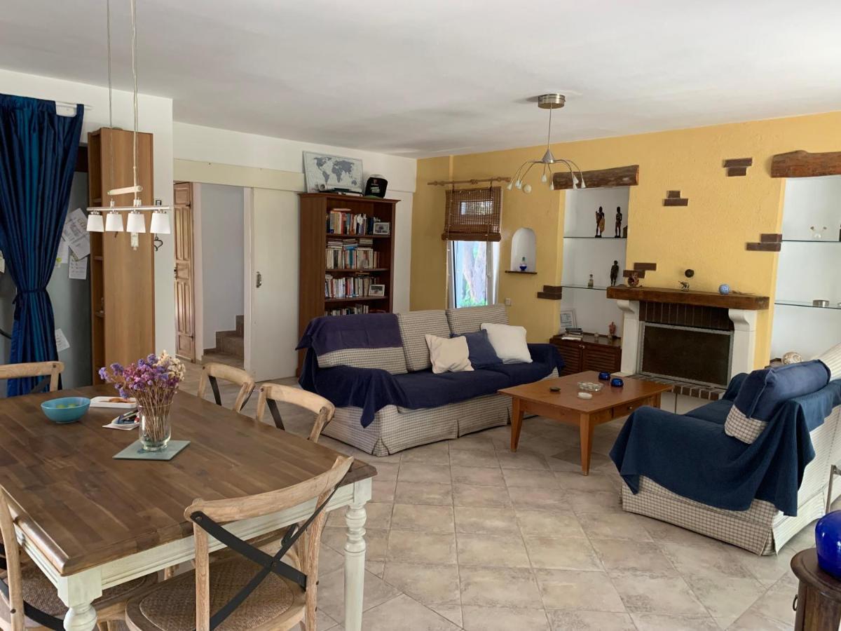 Beyaz Ev Homestay Seferihisar