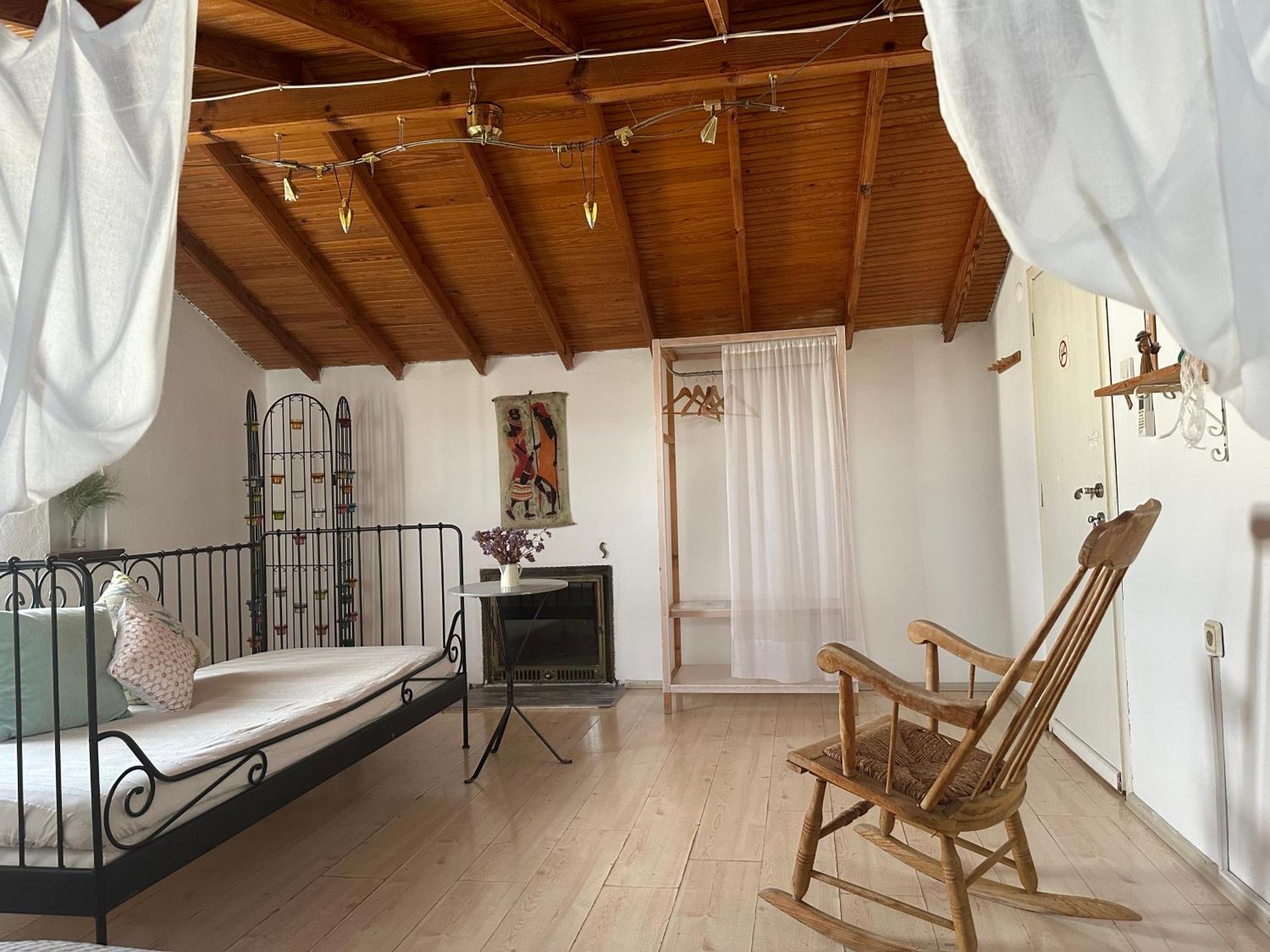 Beyaz Ev Homestay *