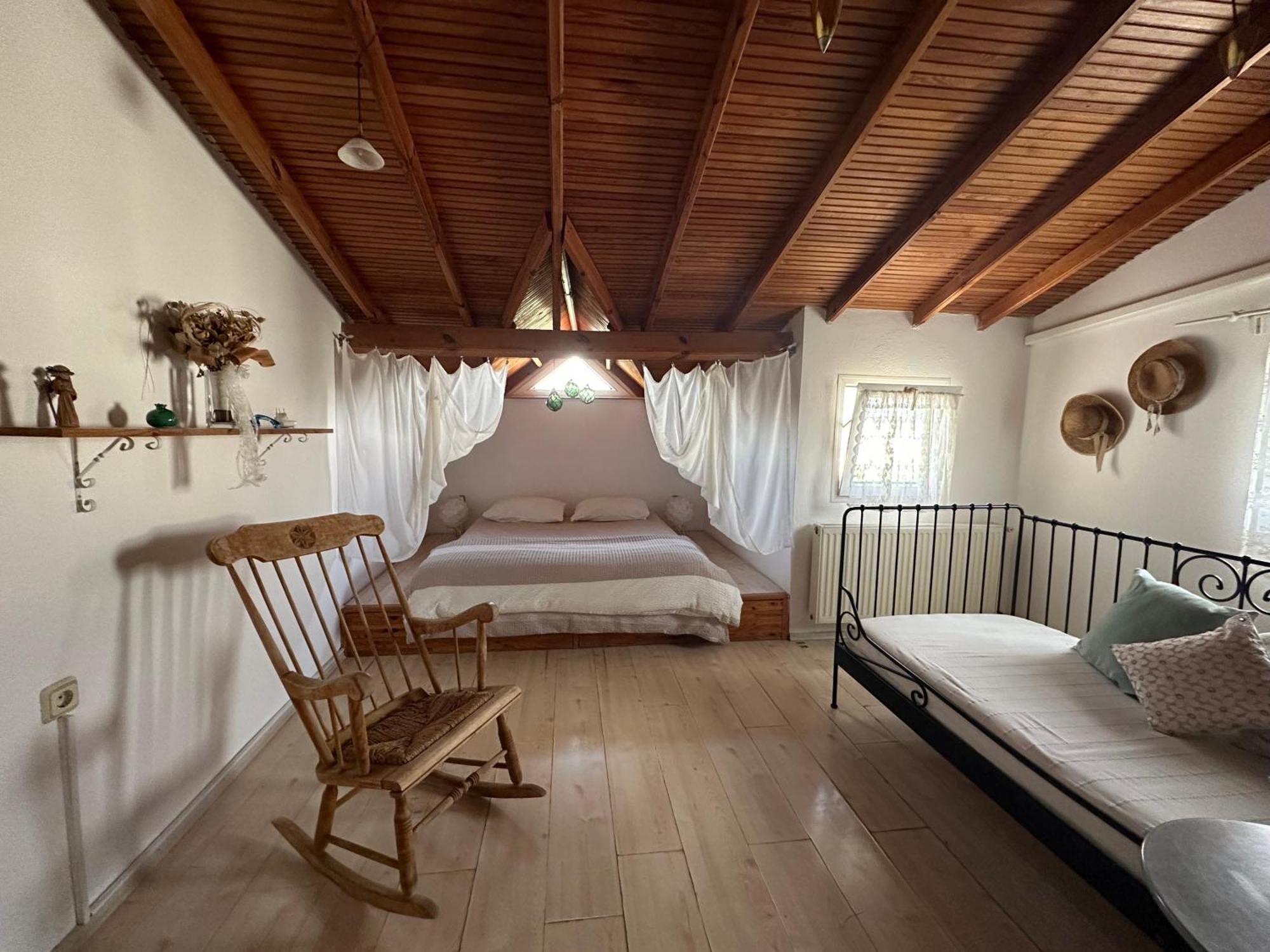 Beyaz Ev Homestay *